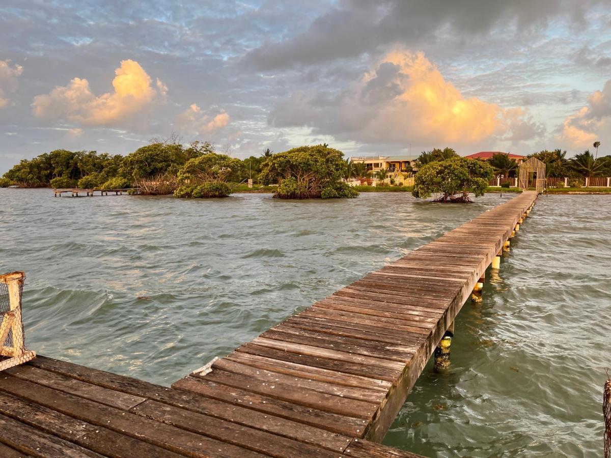 The Novelo Hotel Caye Caulker Exterior foto