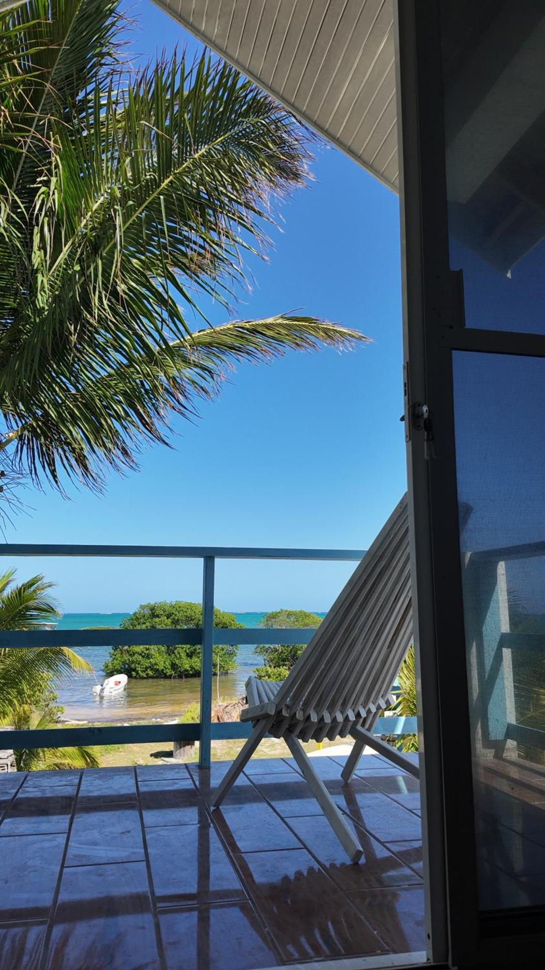 The Novelo Hotel Caye Caulker Exterior foto